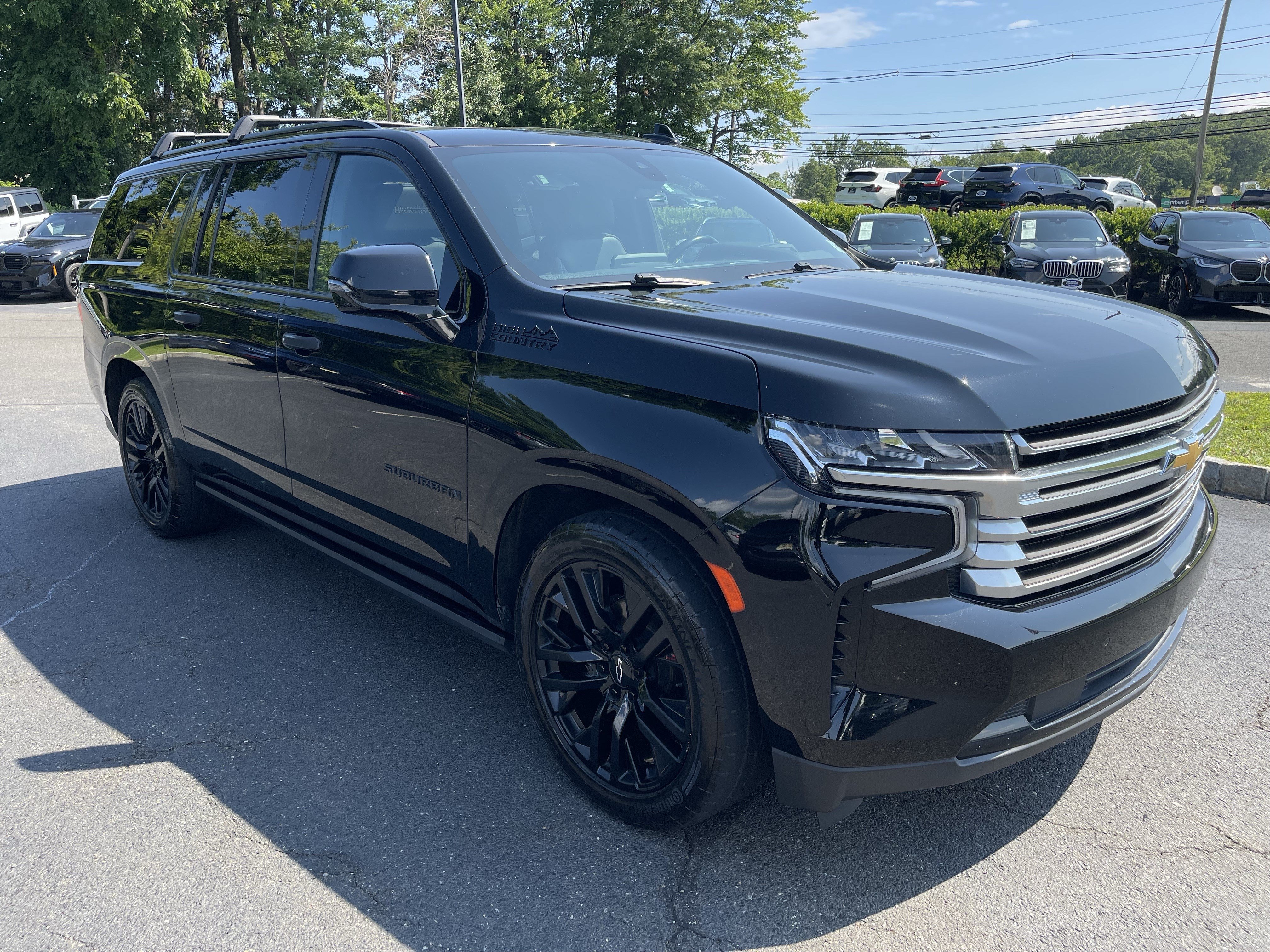 Used 2021 Chevrolet Suburban High Country AWD/4WD image 3