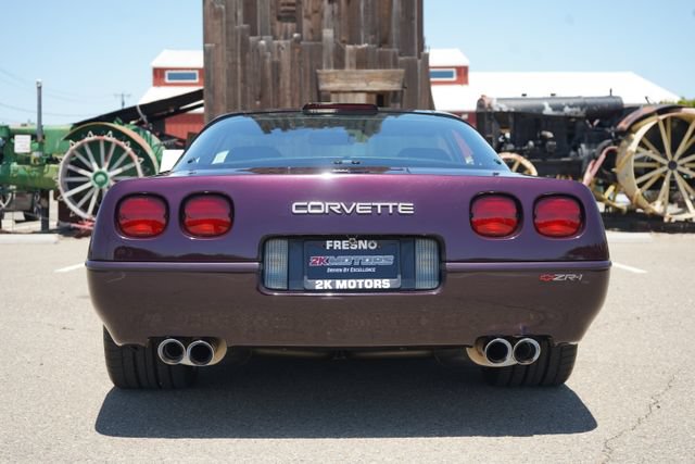 Used 1992 Chevrolet Corvette ZR-1 RWD image 12