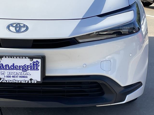 Used 2025 Toyota Prius LE image 8