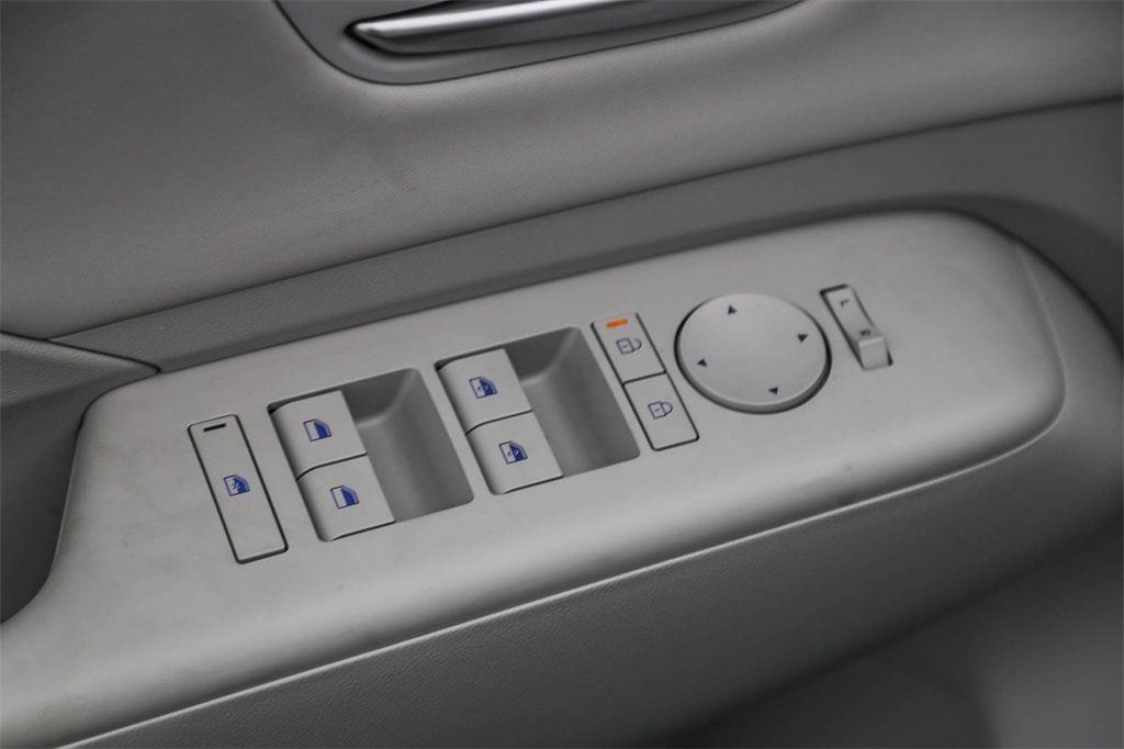 Certified 2025 Hyundai Kona Limited image 20