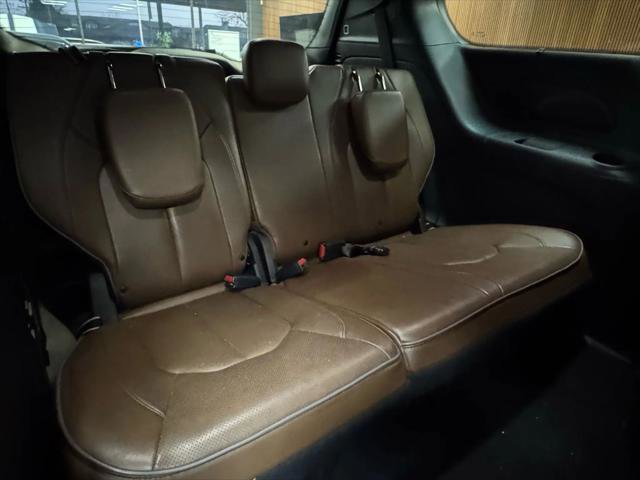 Used 2021 Chrysler Pacifica Limited w/ Premium & Safety Sphere Group image 13