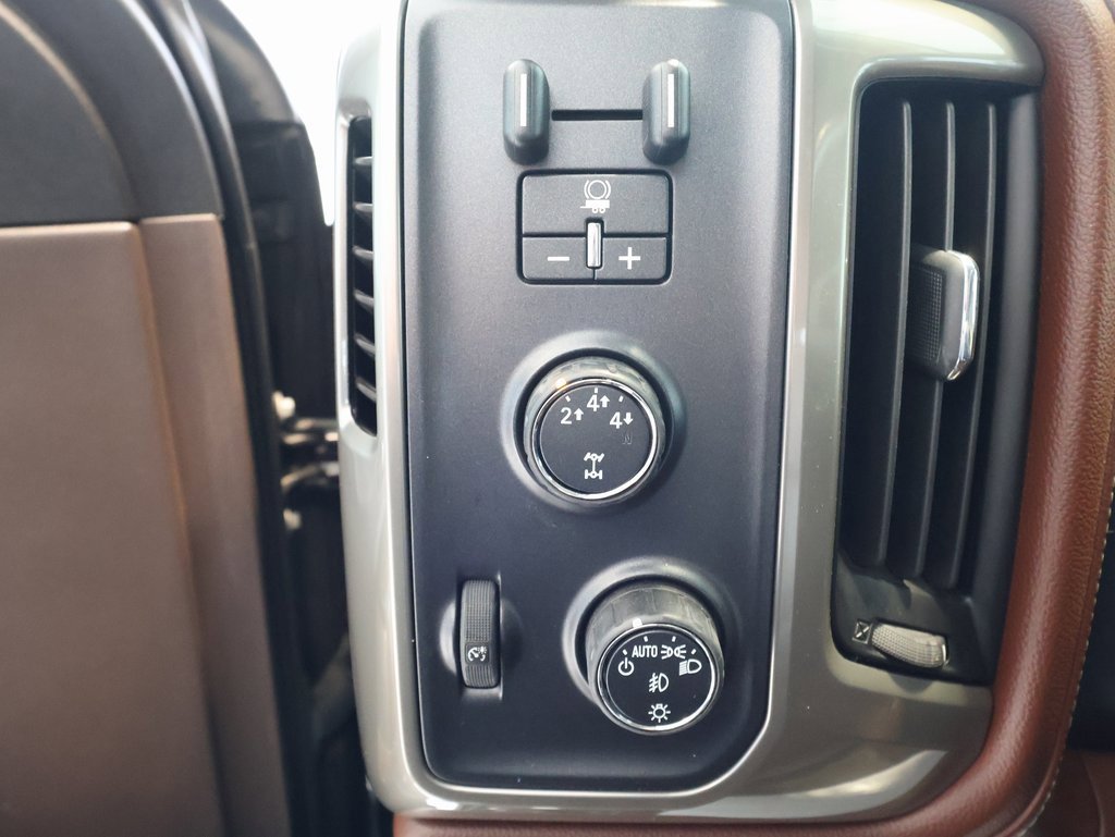 Certified 2016 Chevrolet Silverado 2500 High Country w/ Duramax Plus Package image 12