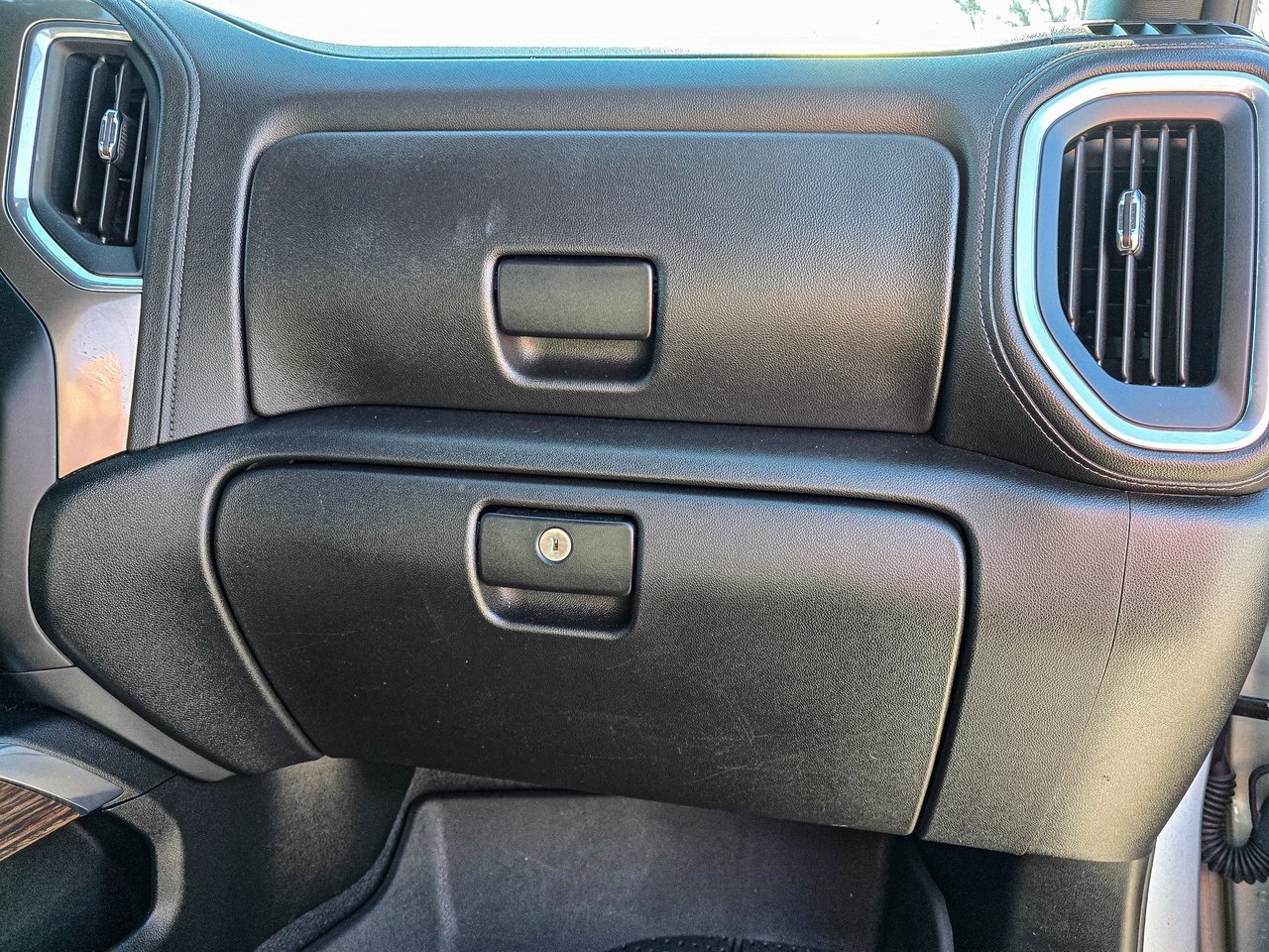 Used 2023 Chevrolet Silverado 3500 High Country w/ Technology Package image 46