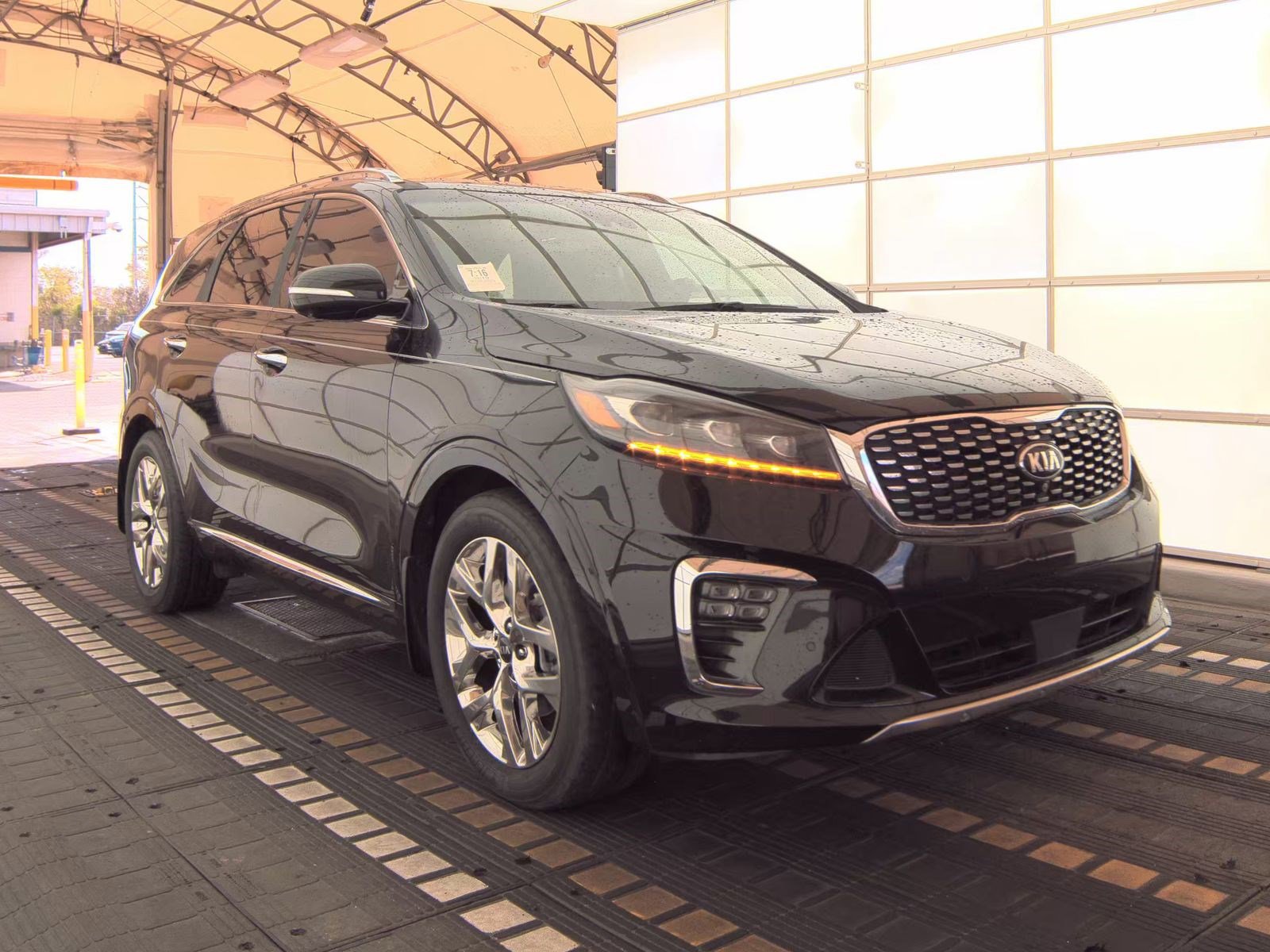 Used 2019 Kia Sorento SX FWD image 6