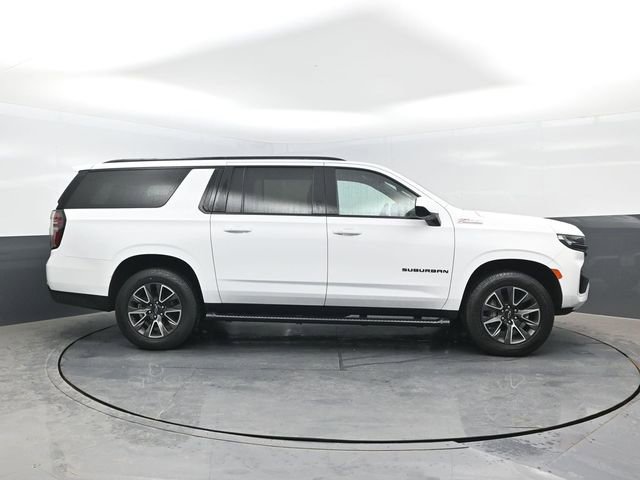 Used 2021 Chevrolet Suburban Z71 AWD/4WD image 3
