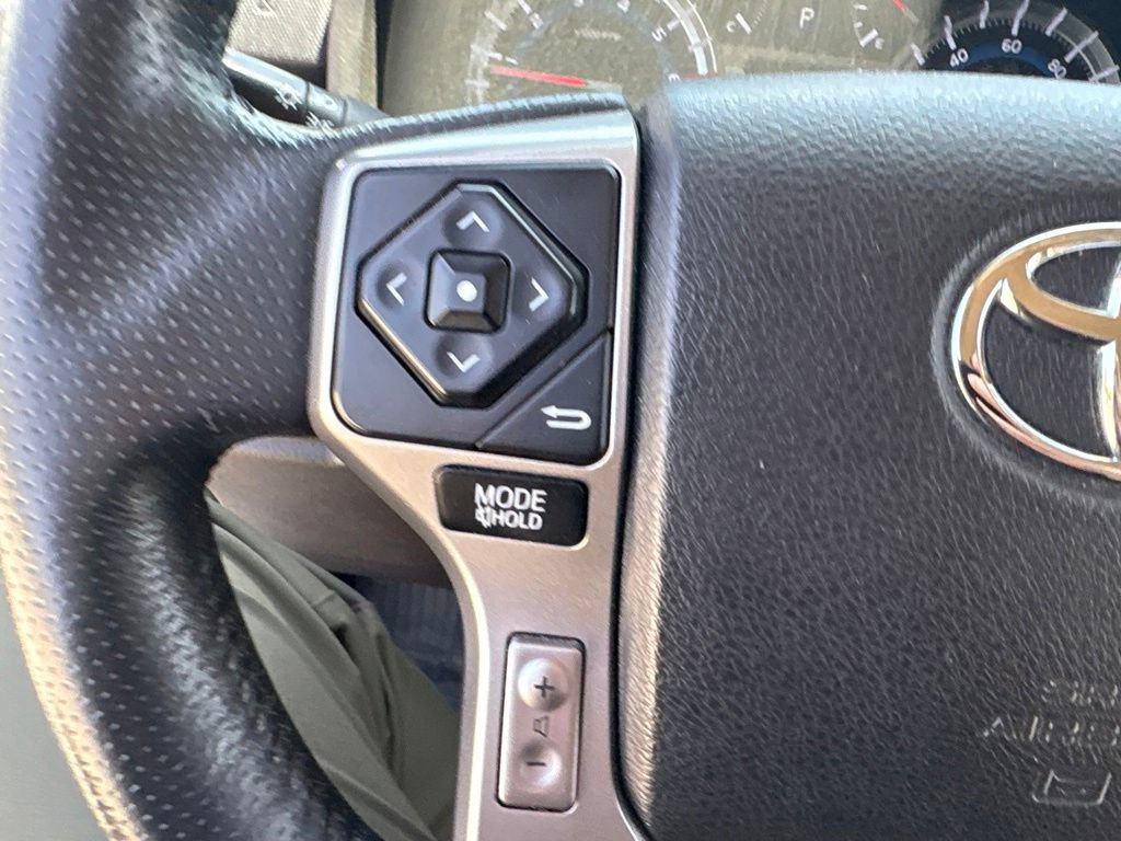 Used 2019 Toyota 4Runner SR5 AWD/4WD image 20