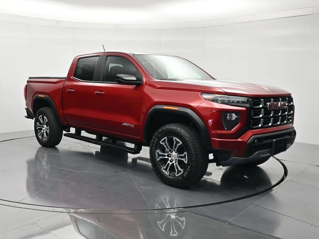 Used 2023 GMC Canyon AT4 w/ AT4 Premium Package AWD/4WD image 3