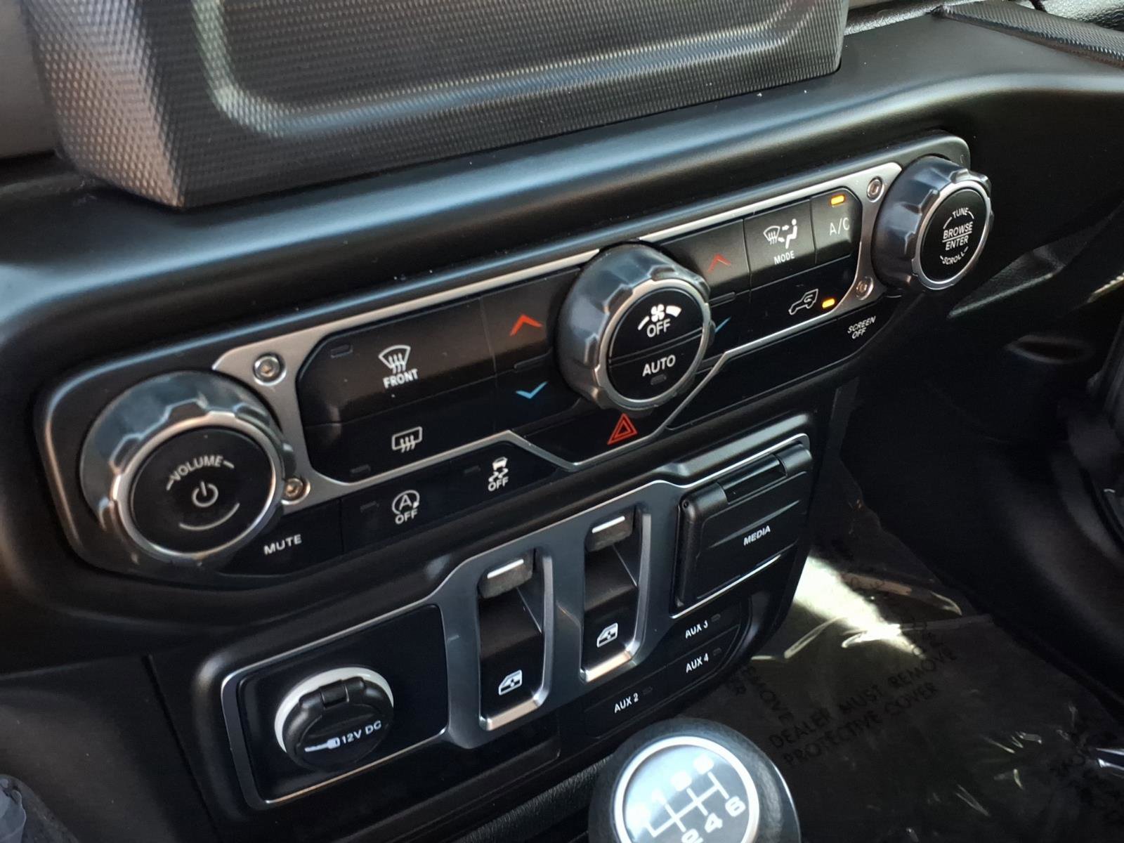 Used 2021 Jeep Wrangler Sport S image 28