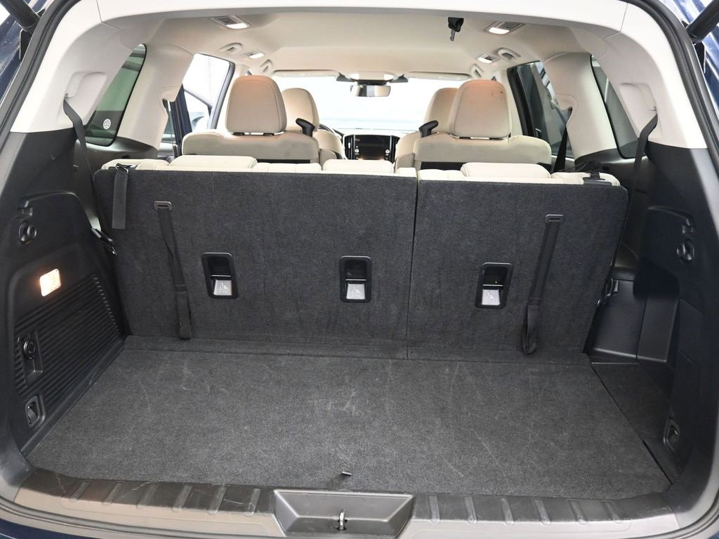 Used 2024 Subaru Ascent Premium w/ Convenience Package image 19