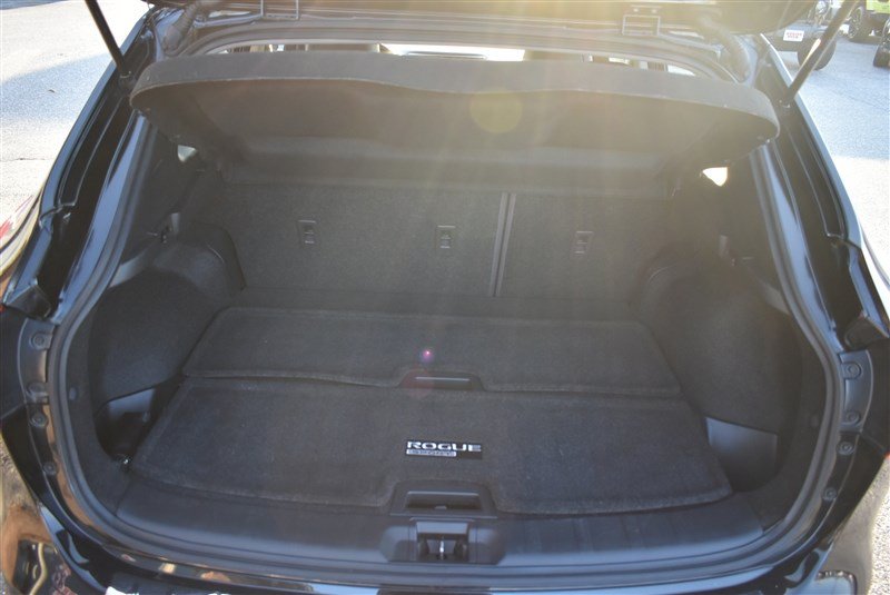 Used 2022 Nissan Rogue Sport SL AWD/4WD image 24
