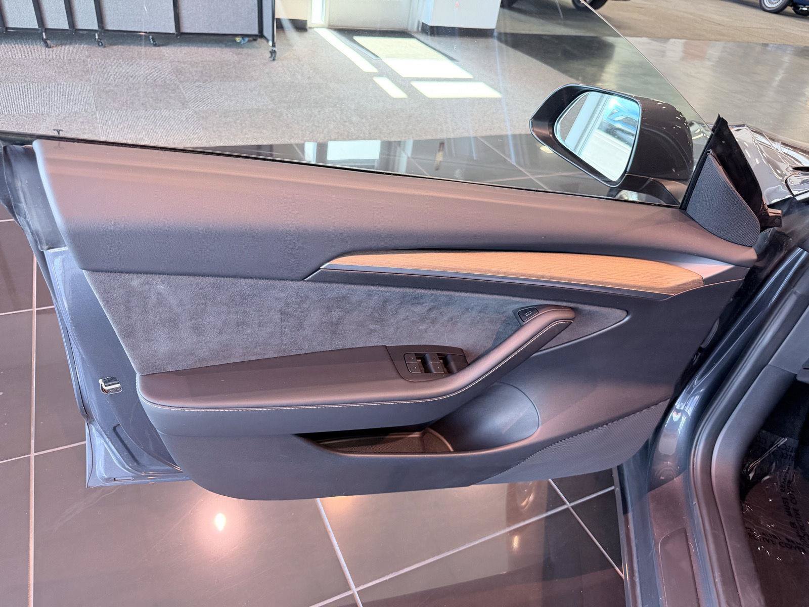 Used 2023 Tesla Model 3 Long Range AWD/4WD image 33