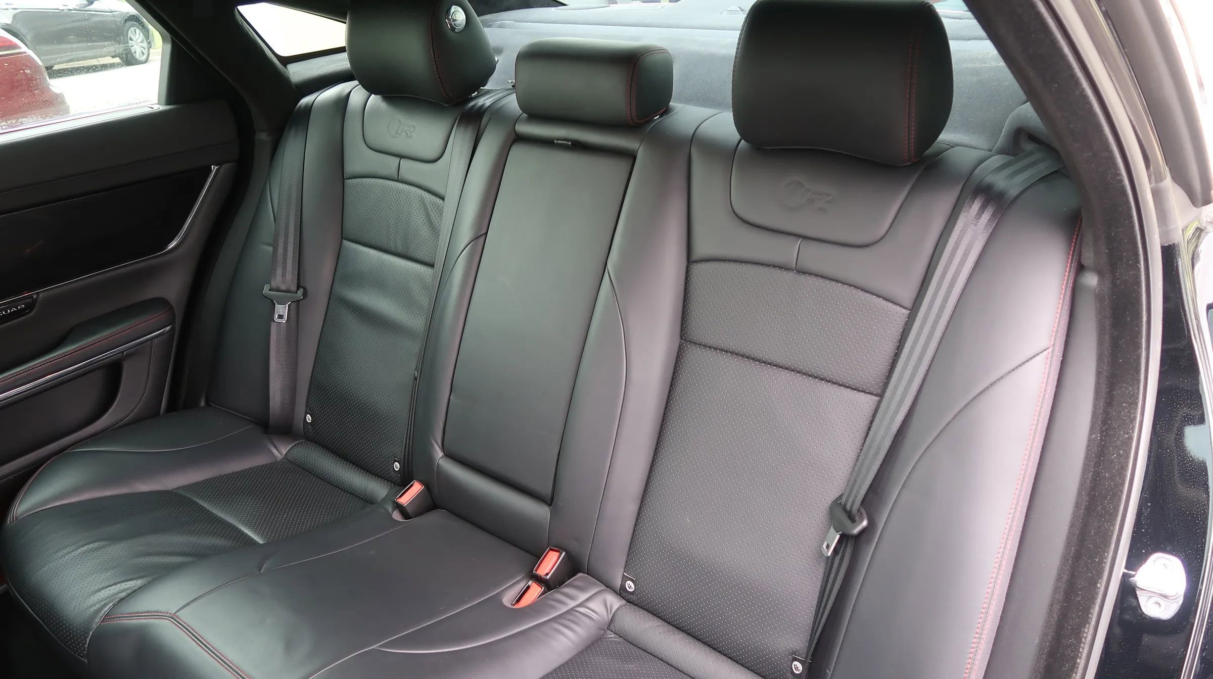 Used 2014 Jaguar XJ R LWB image 20