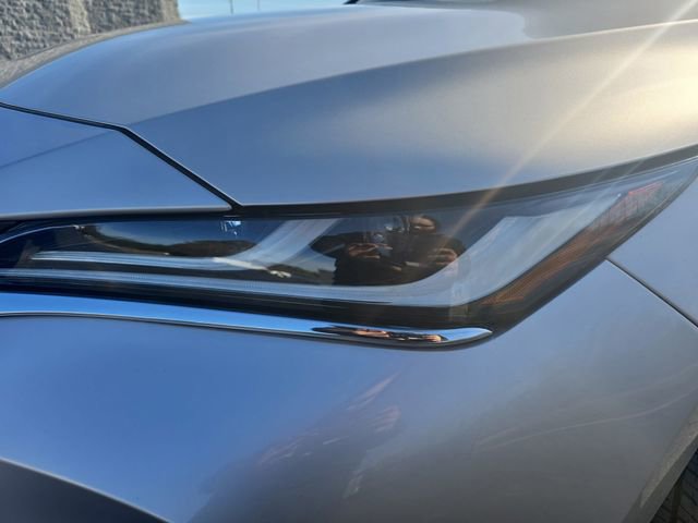 Used 2021 Toyota Venza Limited w/ Advanced Technology Package image 34