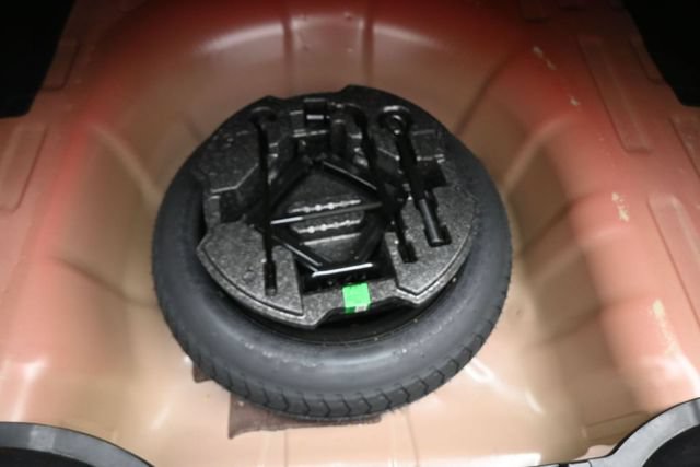 Used 2025 Hyundai Elantra SEL FWD image 10