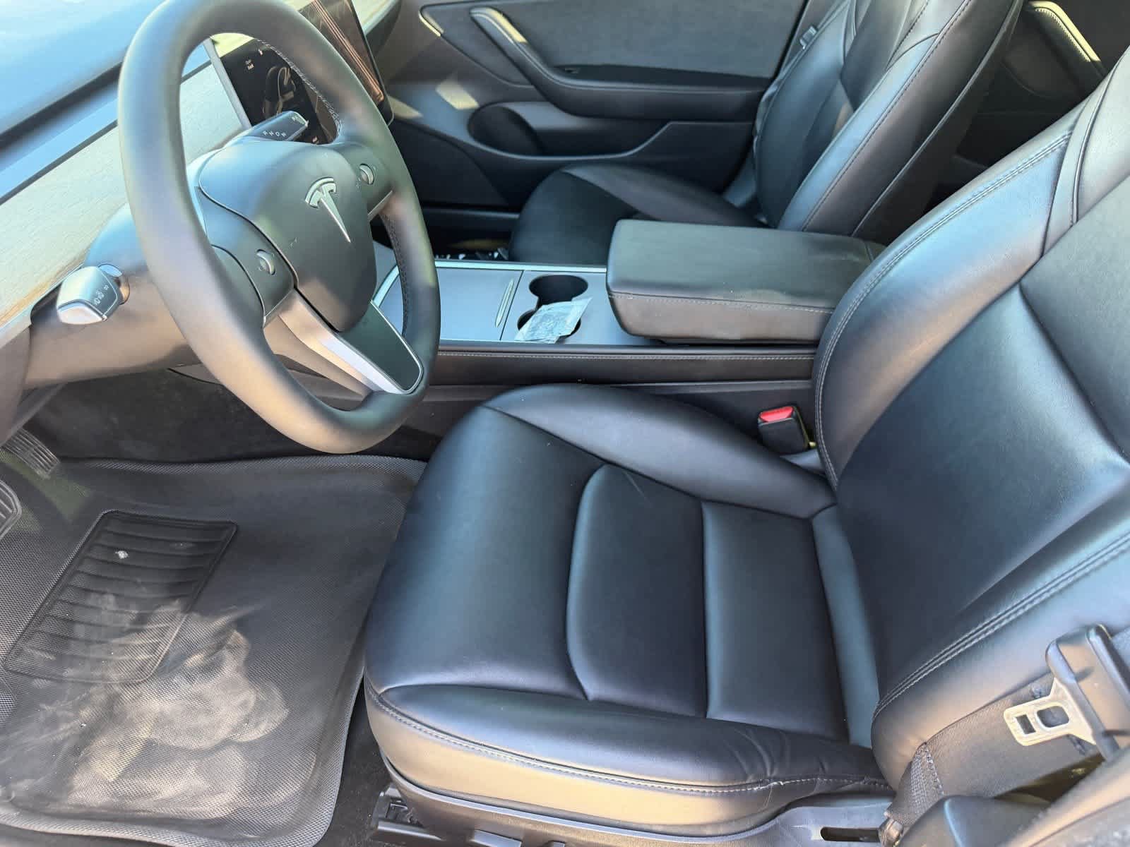 Used 2020 Tesla Model 3 Standard Range Plus RWD image 16