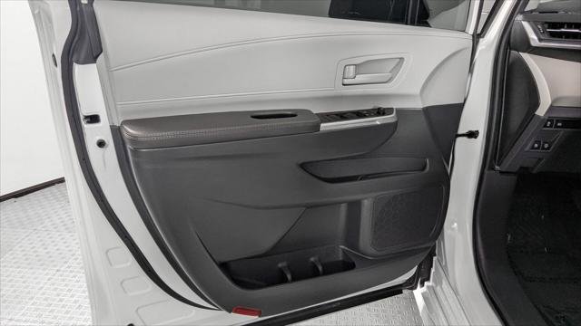 Used 2024 Toyota Sienna LE FWD image 13
