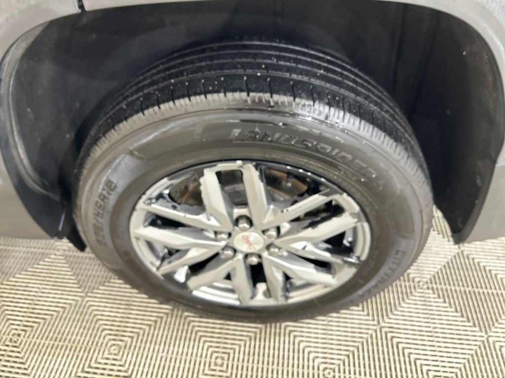 Used 2018 GMC Acadia SLT image 9