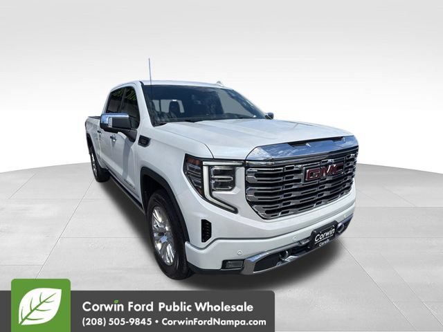 Used 2022 GMC Sierra 1500 Denali AWD/4WD image 3