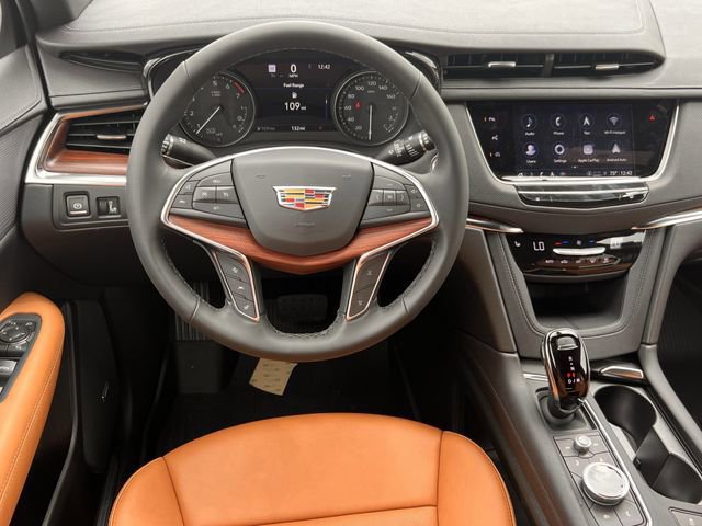 New 2026 Cadillac XT5 Premium Luxury w/ LPO, Floor Liner Package image 10