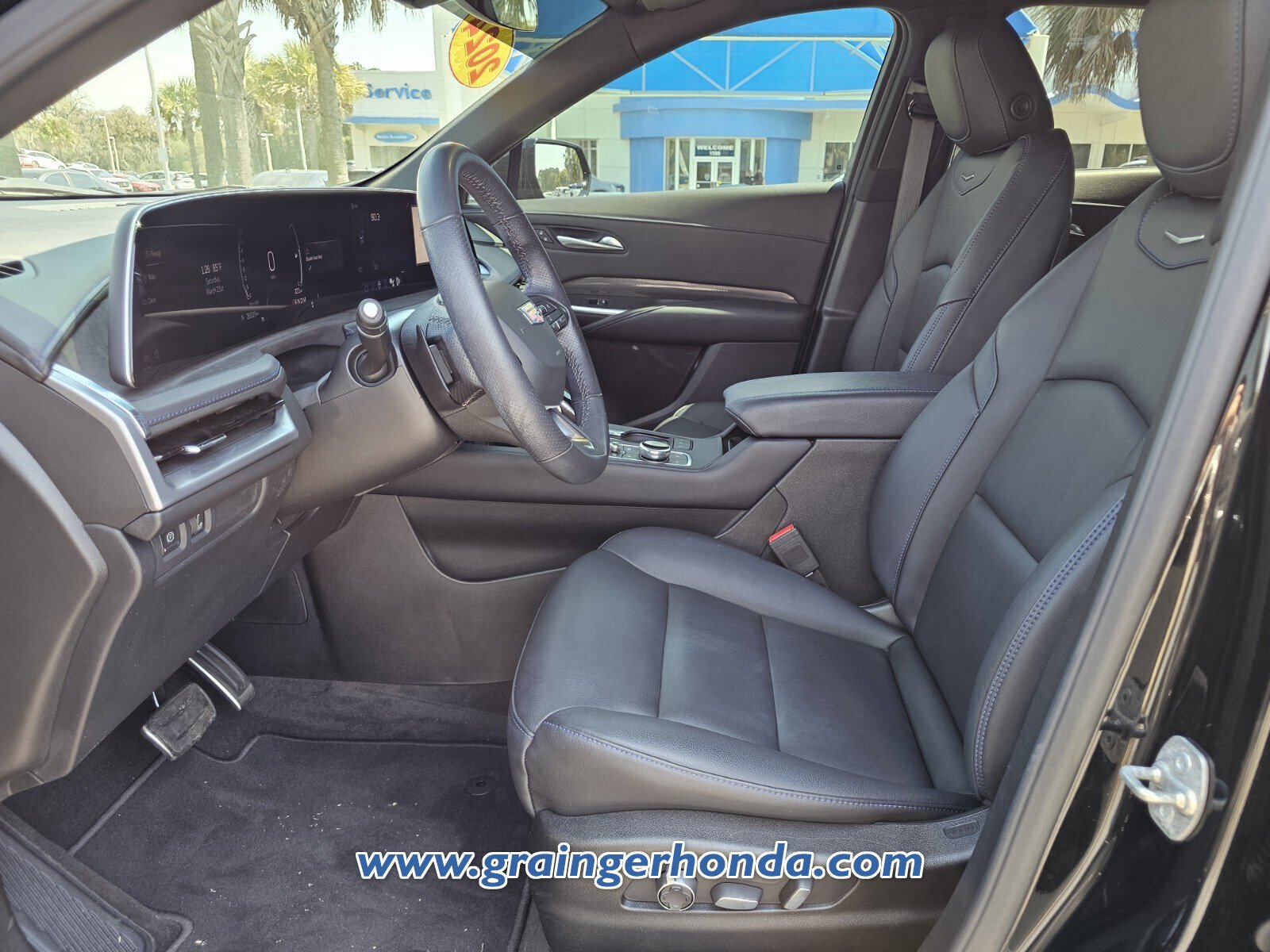 Used 2024 Cadillac XT4 Sport image 10