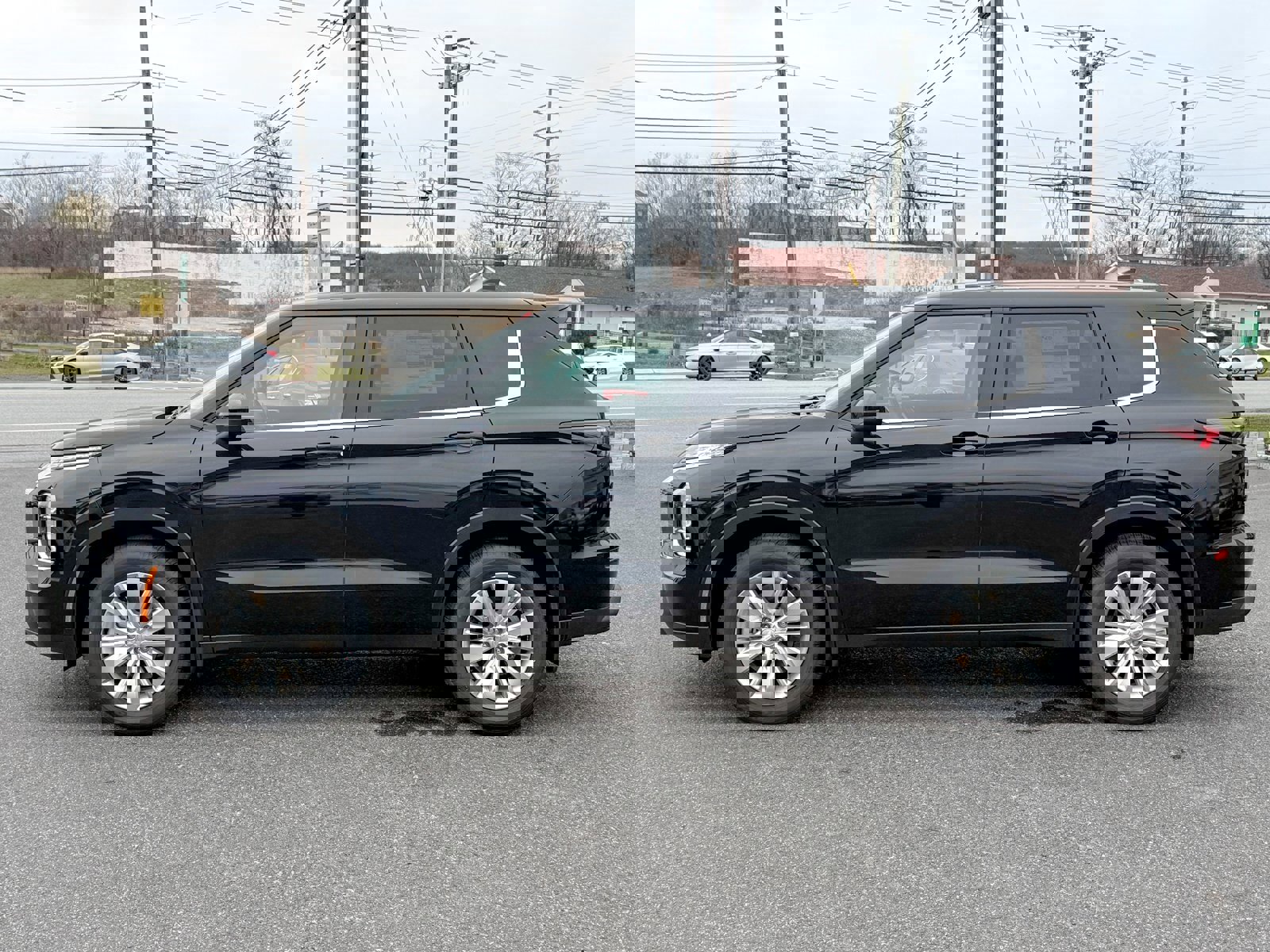 New 2025 Mitsubishi Outlander ES image 4