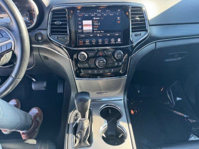 Used 2021 Jeep Grand Cherokee Limited AWD/4WD image 16