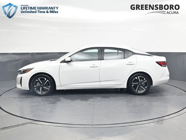 Used 2025 Nissan Sentra SV FWD image 10