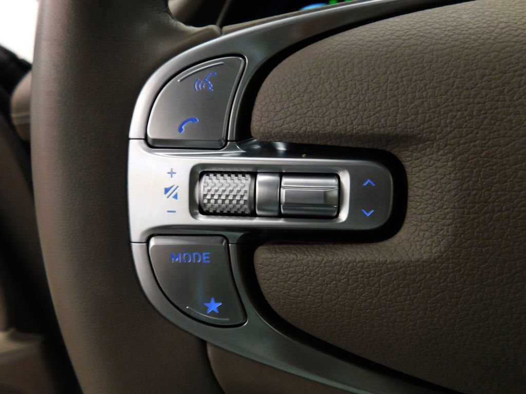 Used 2024 Genesis GV80 2.5T w/ Prestige Package image 22