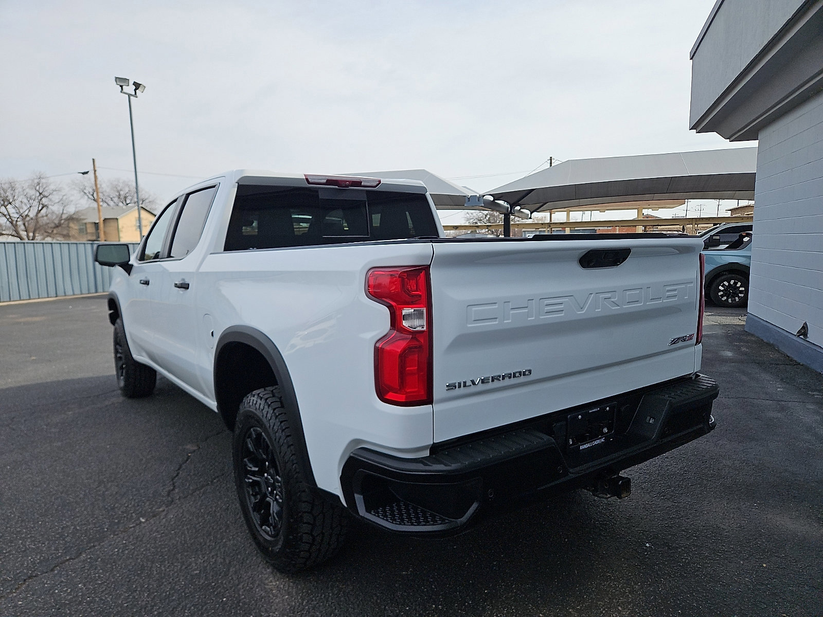 Used 2023 Chevrolet Silverado 1500 ZR2 w/ Technology Package image 3