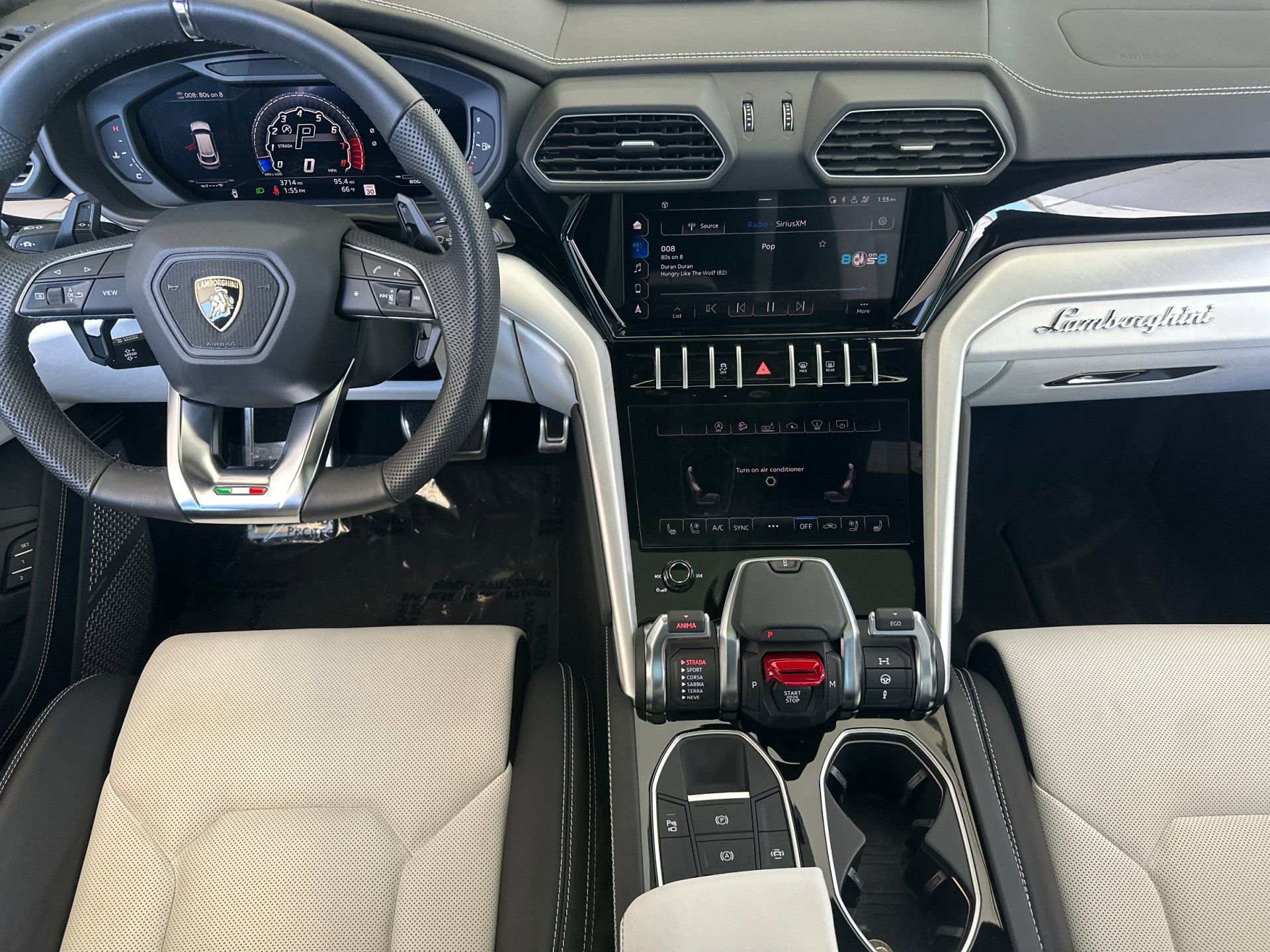 Used 2020 Lamborghini Urus image 7