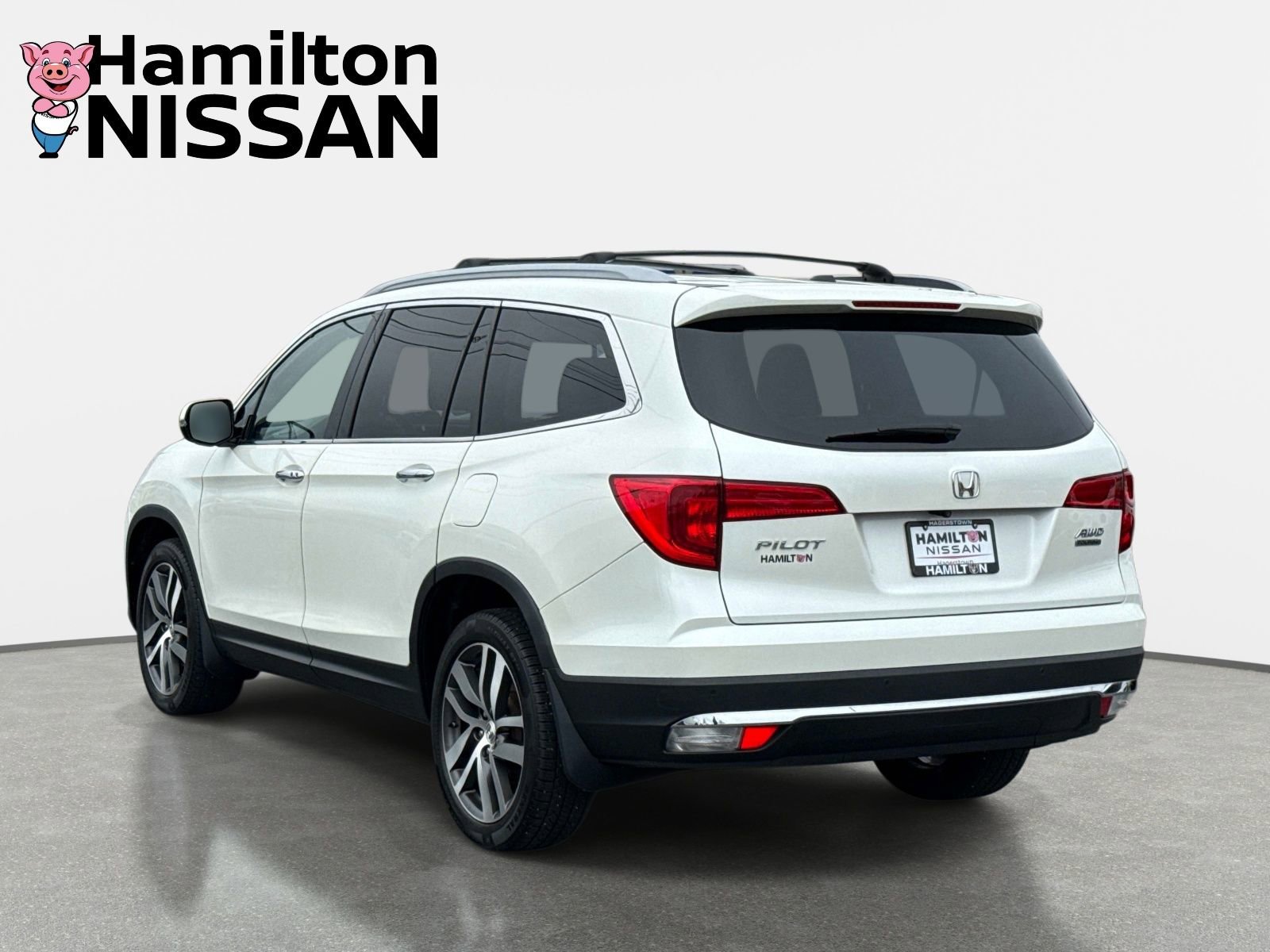 Used 2018 Honda Pilot Touring image 3