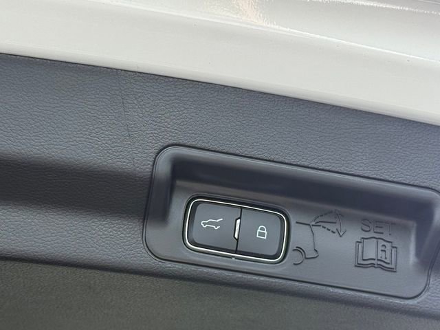 New 2026 Ford Explorer Active w/ Active Comfort Package image 5