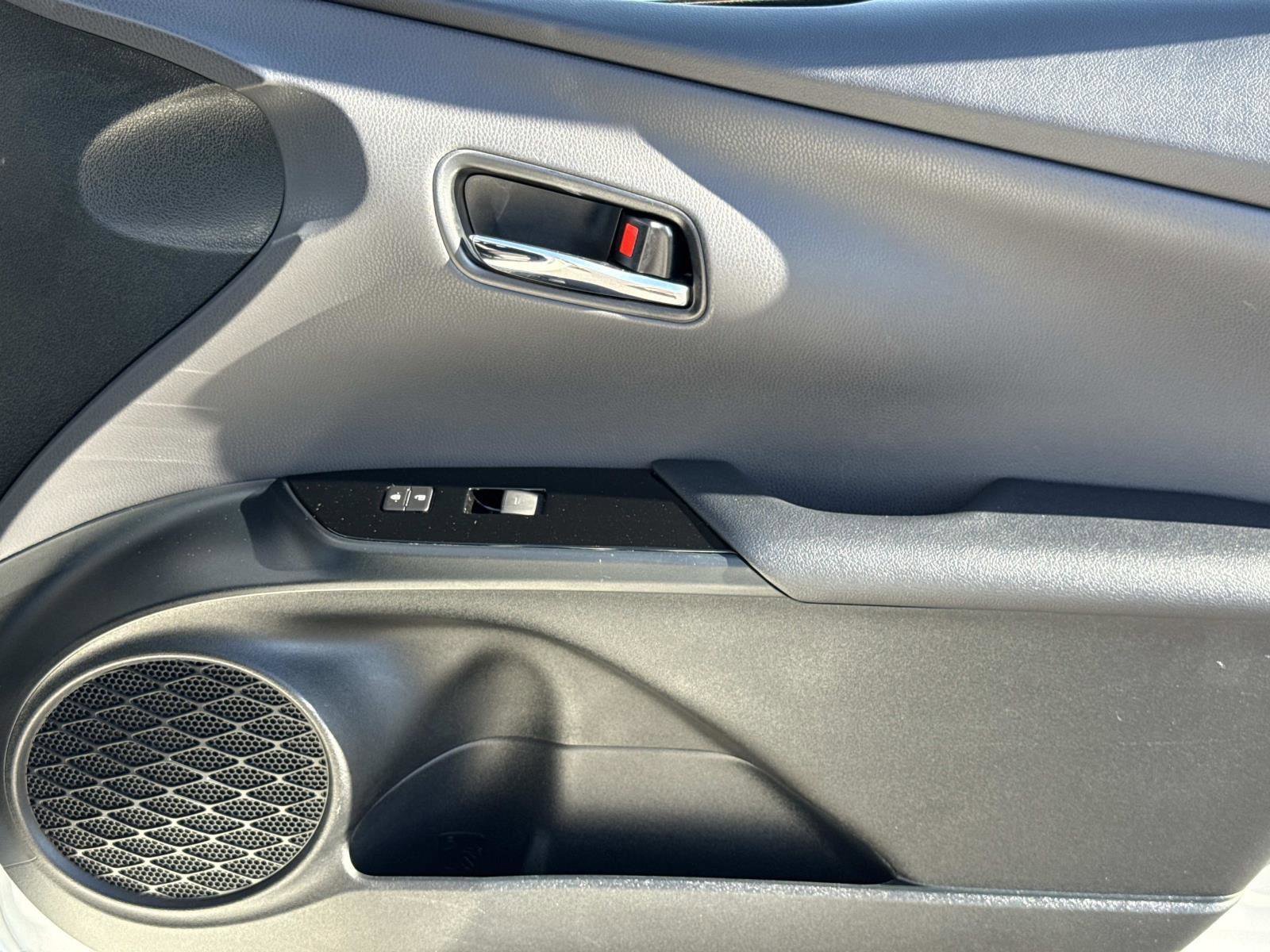 Used 2021 Toyota Prius Prime Limited image 16