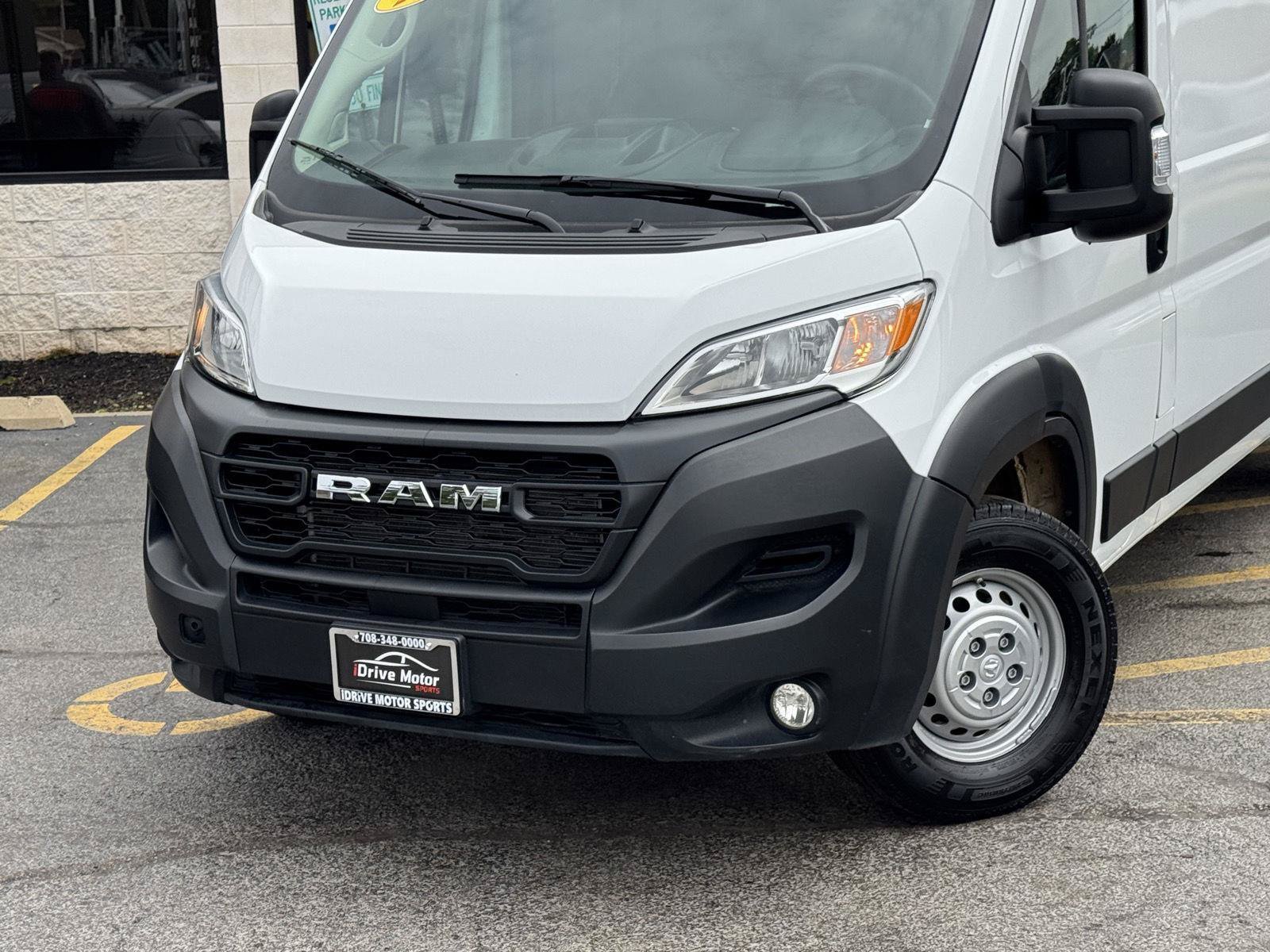 Used 2025 RAM ProMaster 2500 w/ Convenience Group FWD image 5