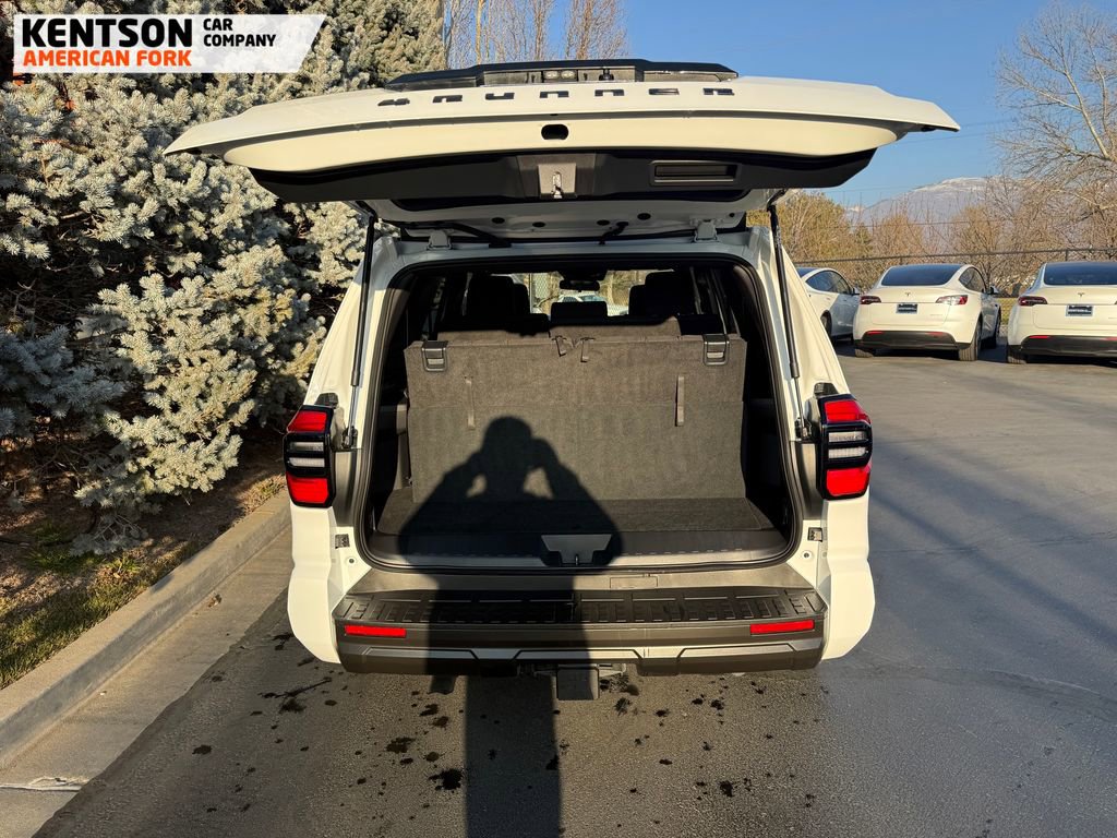 Used 2025 Toyota 4Runner SR5 image 35