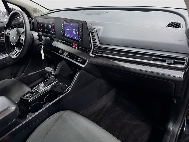 Used 2023 Kia Sportage LX image 31