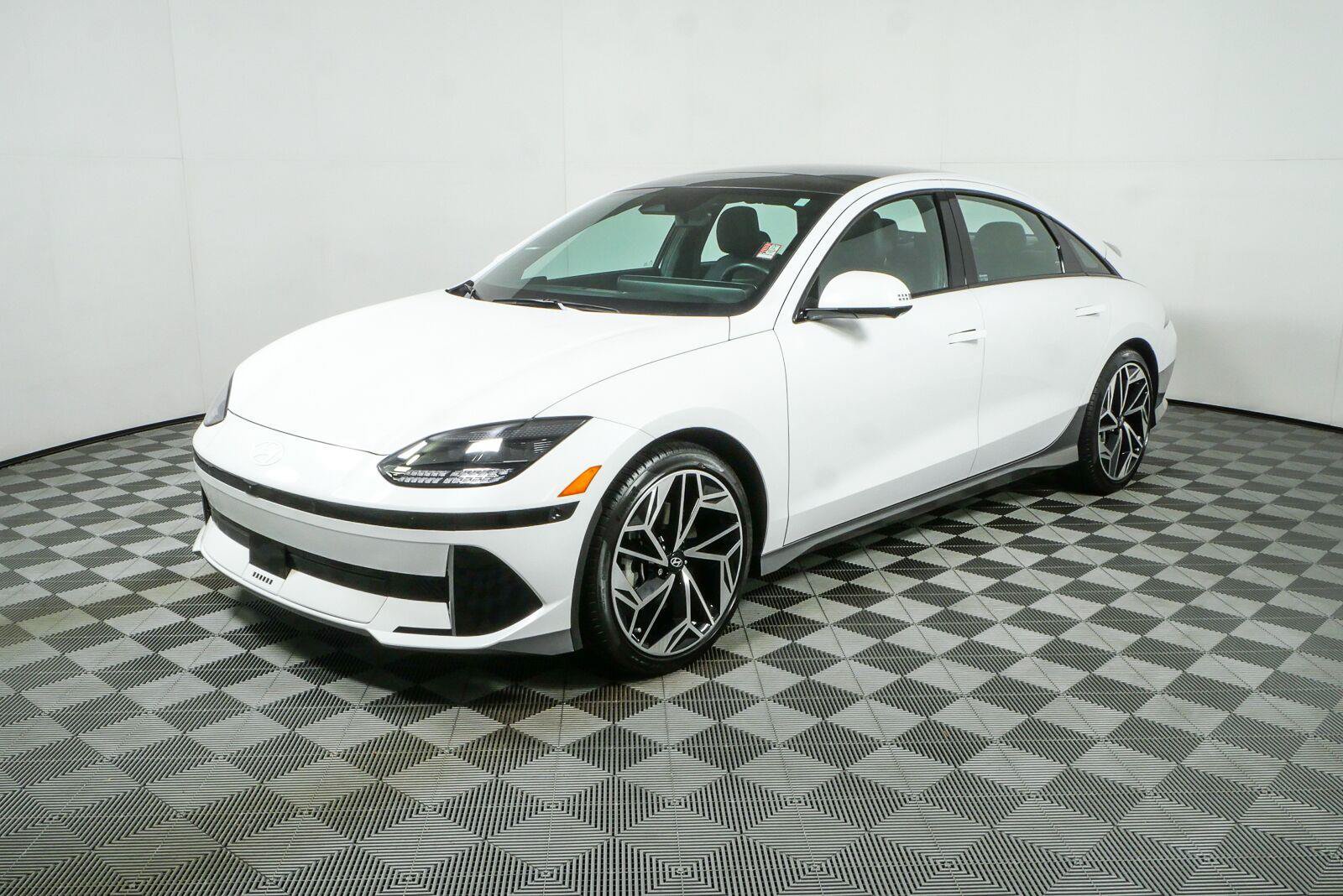 Used 2023 Hyundai Ioniq 6 Limited w/ Cargo Package RWD image 27
