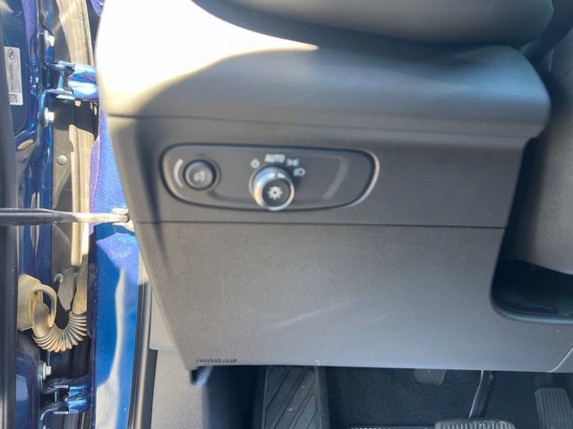 Used 2022 Buick Envision Preferred FWD image 25