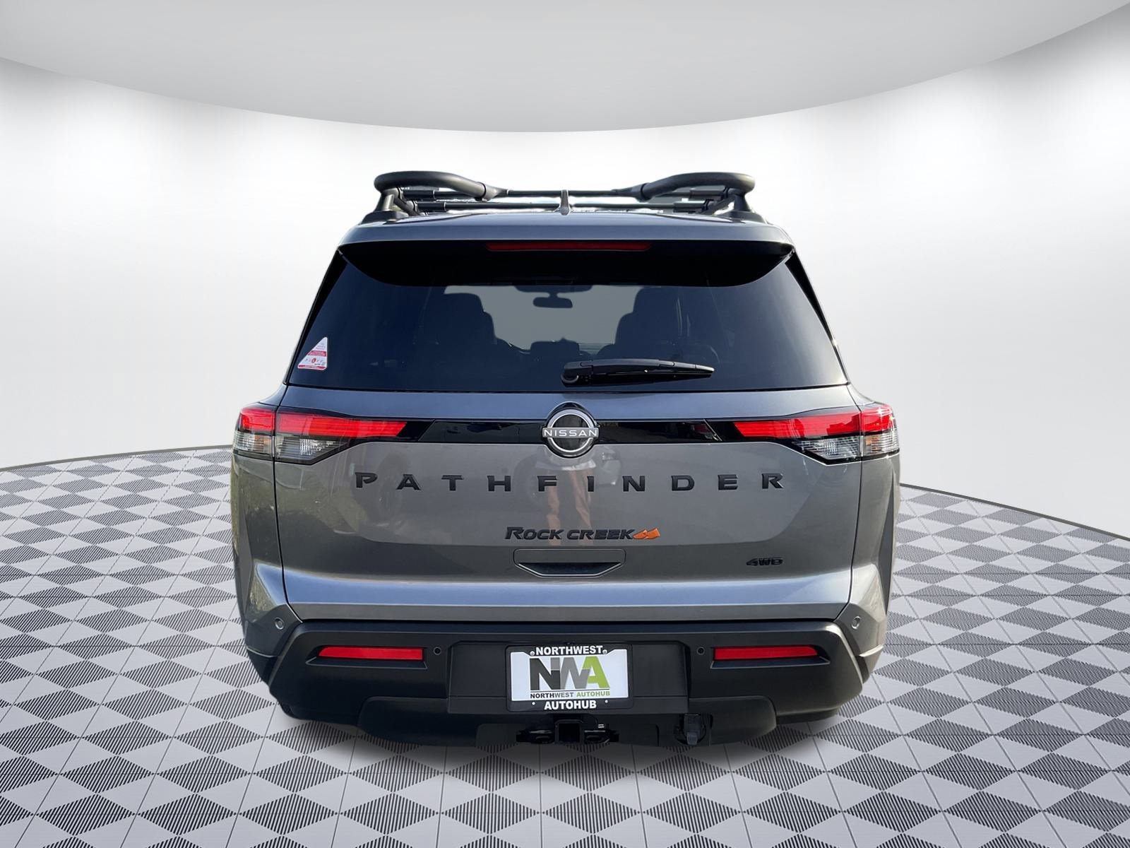 Used 2025 Nissan Pathfinder Rock Creek image 4