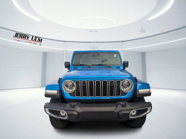 Used 2025 Jeep Wrangler Sahara image 7