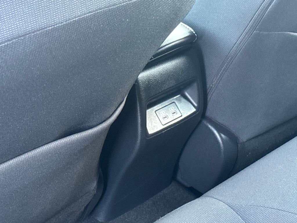 Used 2024 Toyota Corolla SE image 38