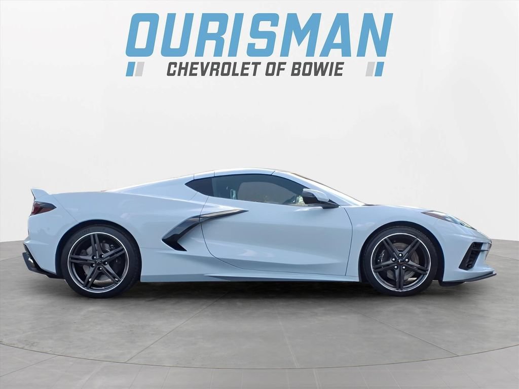 Used 2024 Chevrolet Corvette Stingray Preferred Cpe w/ Z51 Performance Package RWD image 2