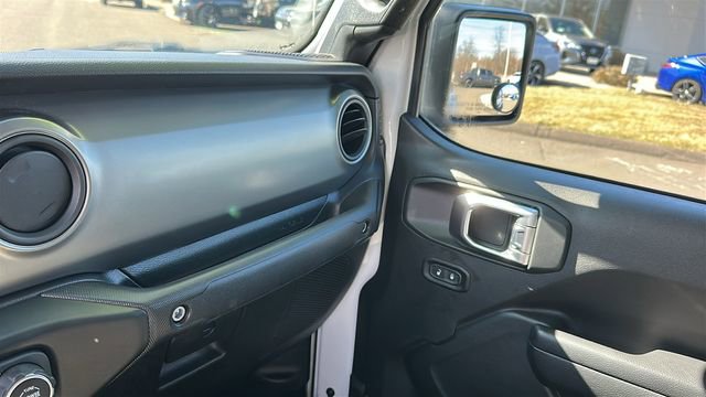 Used 2023 Jeep Gladiator Willys image 19