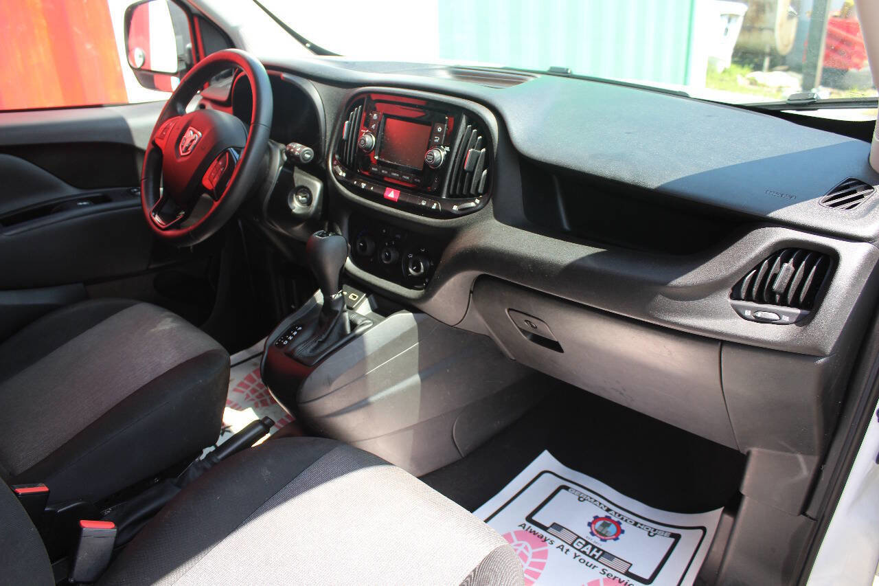 Used 2020 RAM ProMaster City Tradesman image 19