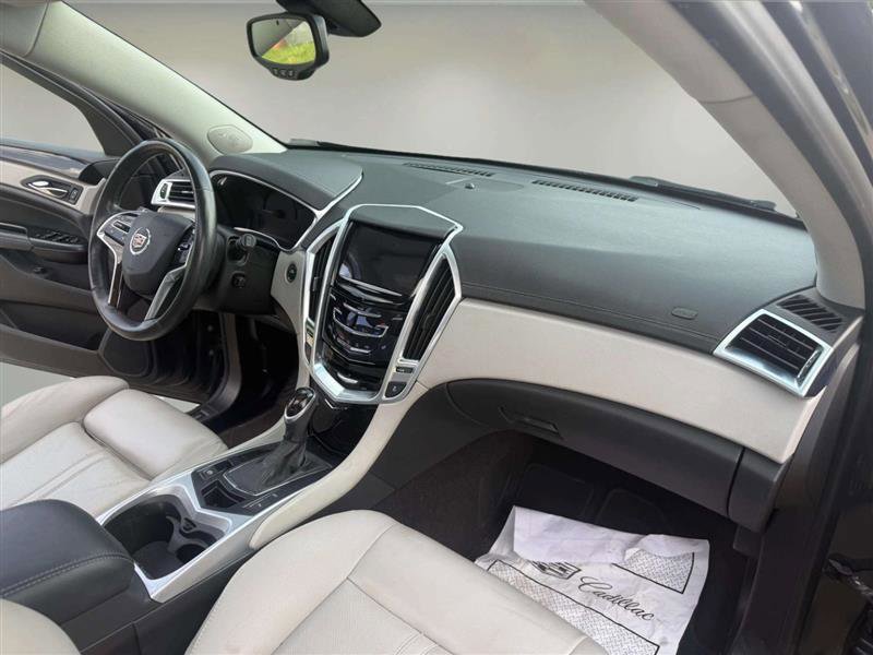 Used 2015 Cadillac SRX Luxury image 22