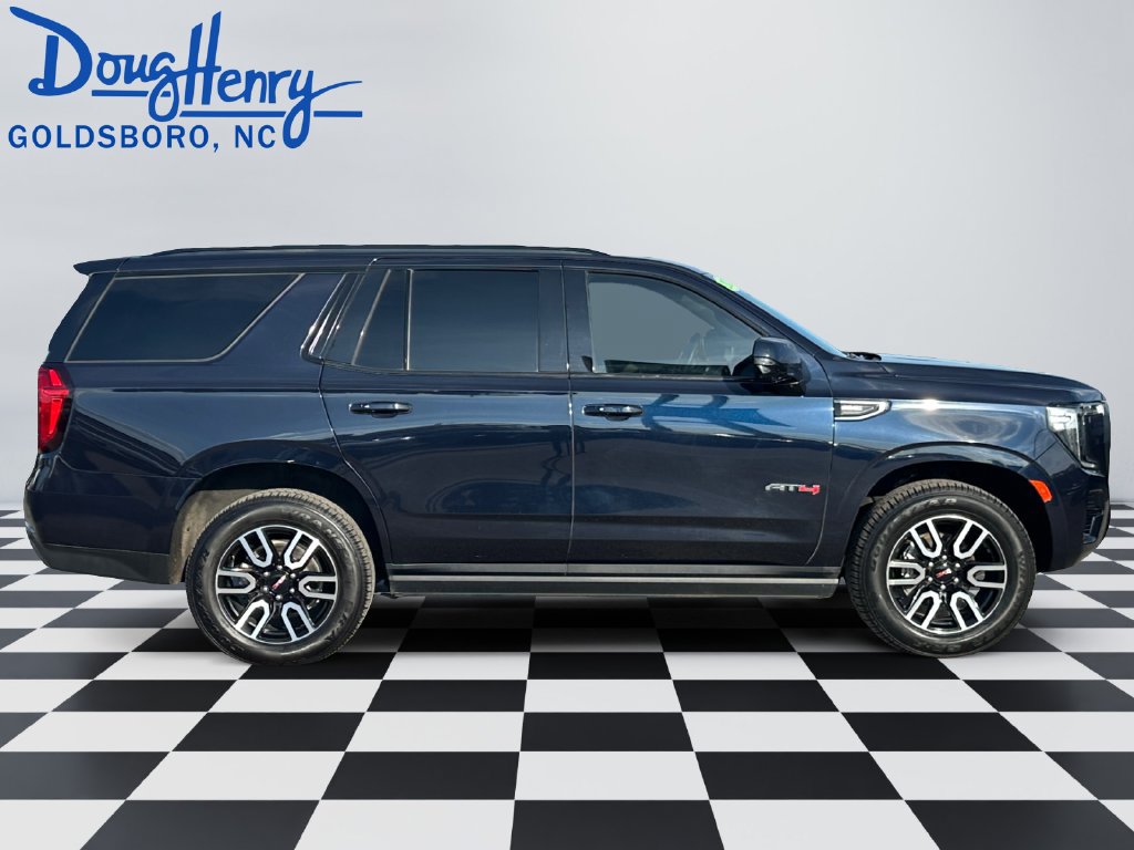 Used 2023 GMC Yukon AT4 w/ AT4 Premium Package AWD/4WD image 6