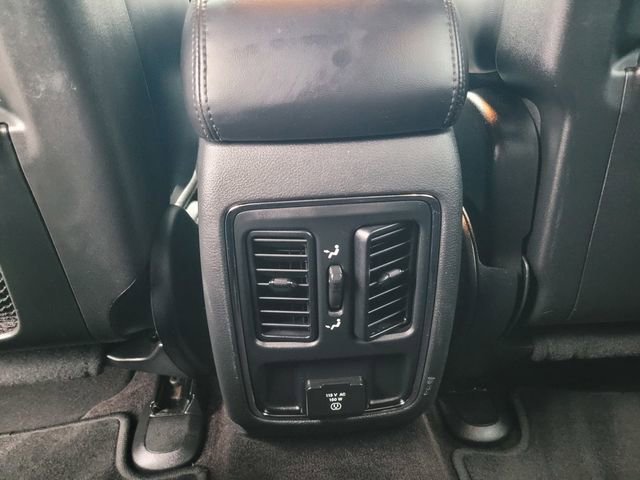 Used 2015 Jeep Grand Cherokee Altitude image 15