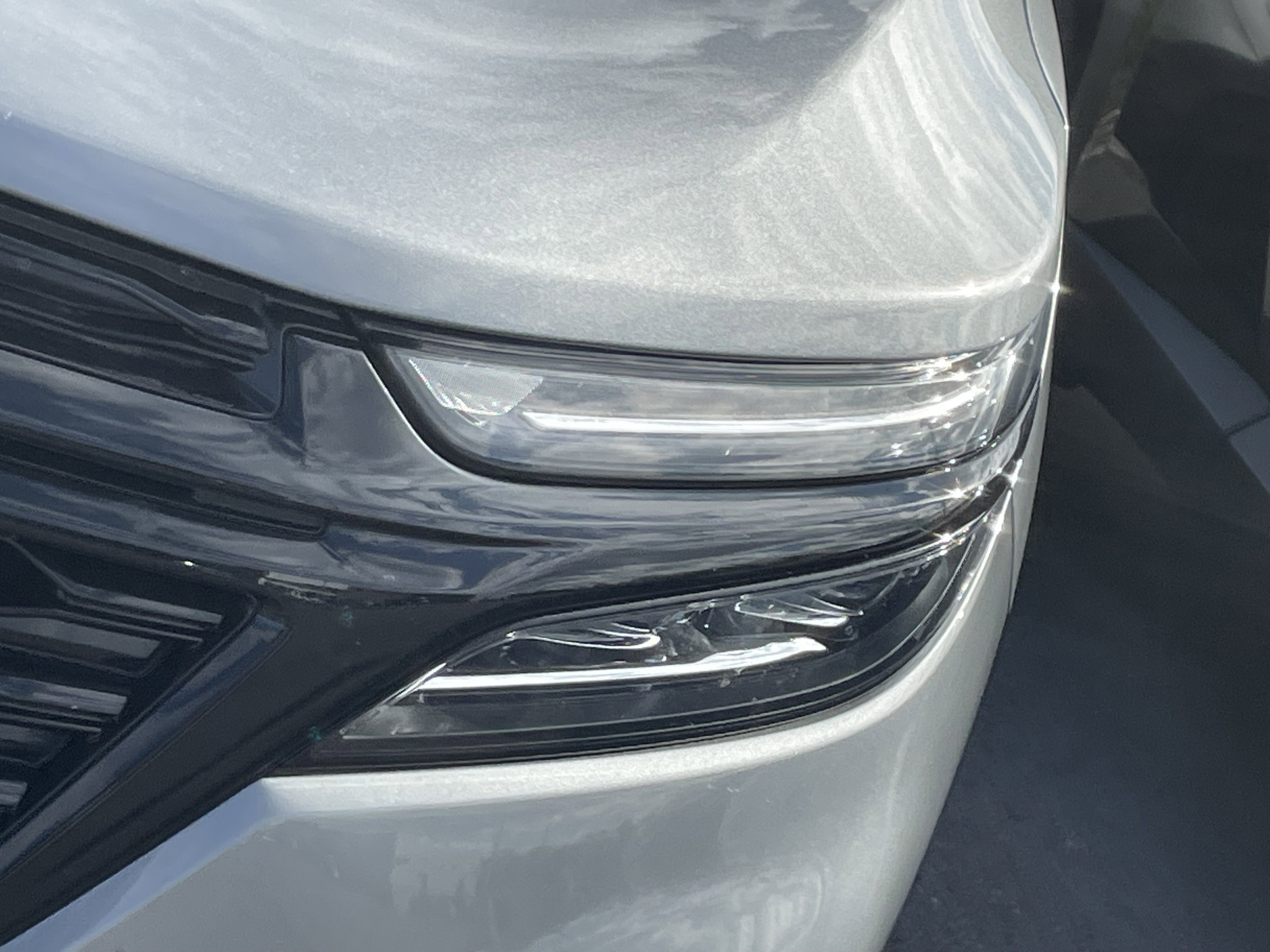 Used 2024 Chevrolet Equinox Premier AWD/4WD image 4