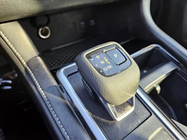 Used 2024 Nissan Pathfinder SV image 14