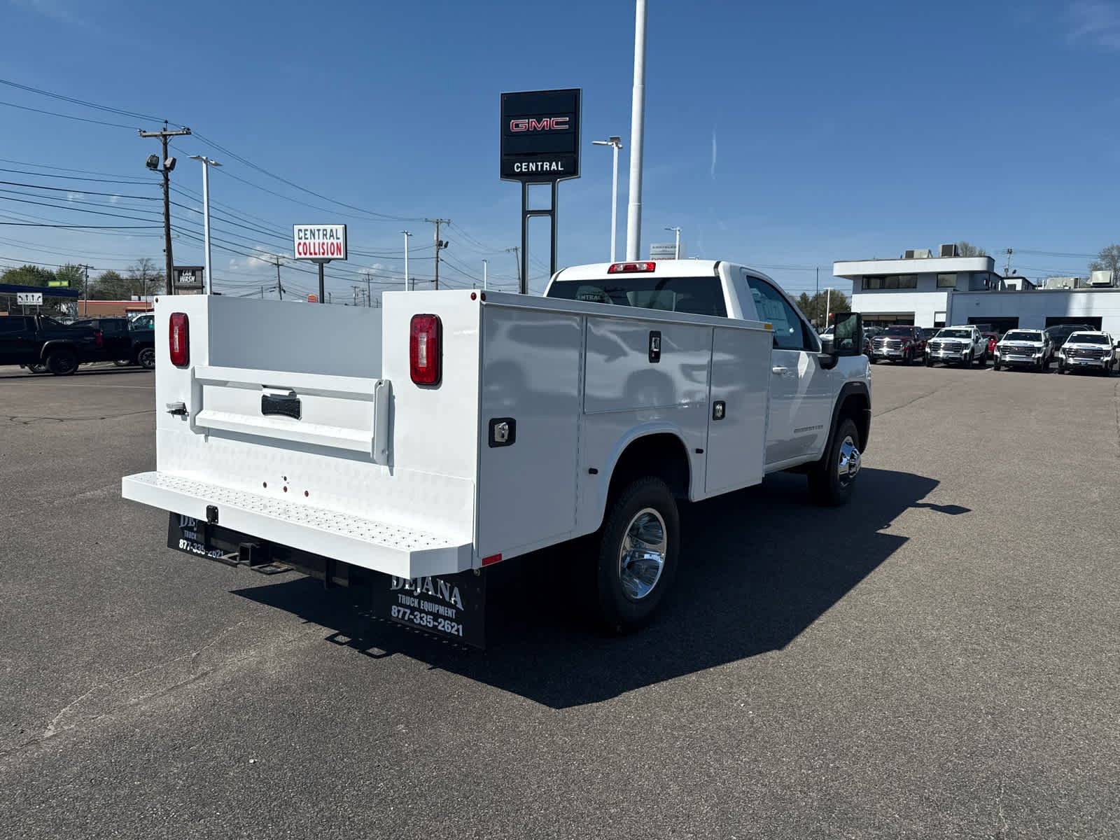 New 2026 GMC Sierra 3500 SLE w/ SLE Convenience Package AWD/4WD image 5